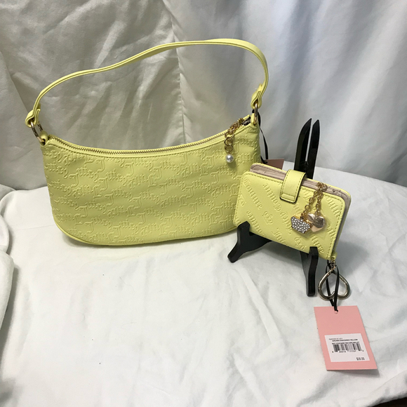 Juicy Couture Yellow Pear Emboss String of Pearls Shoulder Bag &  Wallet NWT - Picture 2 of 5